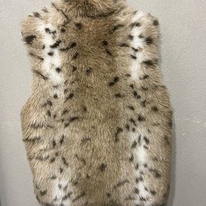 A Fur coat (FAKE FUR)